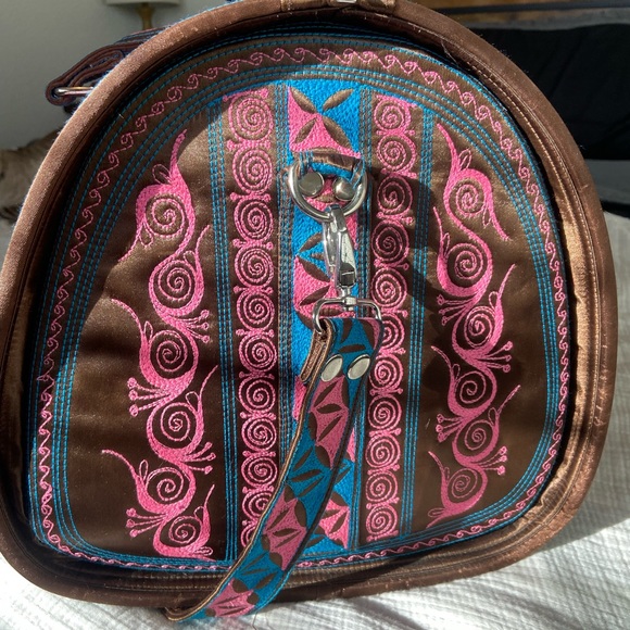 Banda Weekender bag. - Picture 9 of 9